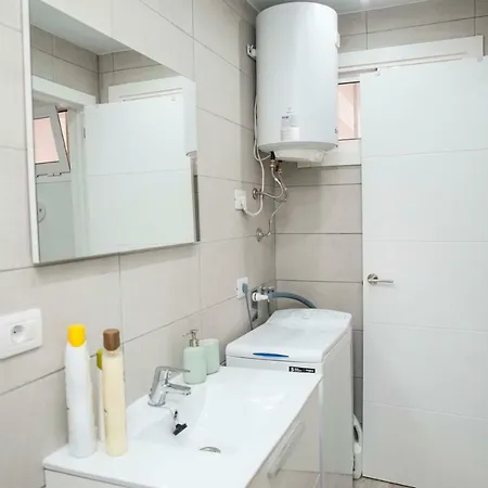 Apartment Deluxe *